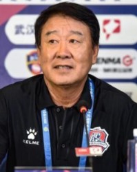 开云下载-连续23轮不胜 中甲新疆俱乐部官宣主帅裴恩才离任