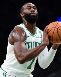 明天绿军迎战热火 杰伦·布朗&amp;豪泽复出可以出战比赛